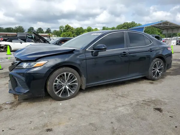 4T1G11AK3LU924006 2020 TOYOTA CAMRY - Image 1