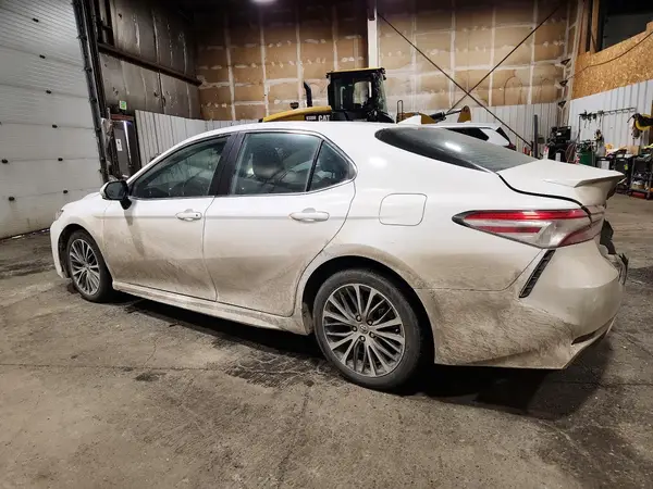4T1G11AK3LU926354 2020 TOYOTA CAMRY - Image 2