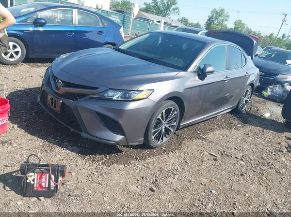 4T1G11AK3LU944174 2020 TOYOTA CAMRY - Image 2