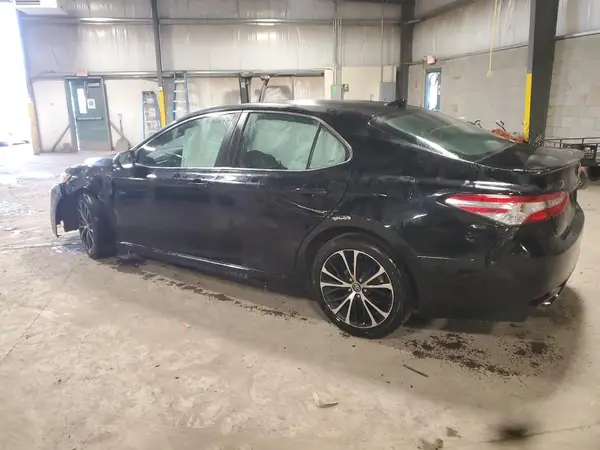 4T1G11AK3LU944854 2020 TOYOTA CAMRY - Image 2