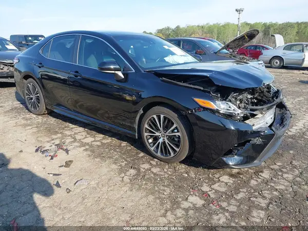 4T1G11AK3LU946345 2020 TOYOTA CAMRY - Image 1
