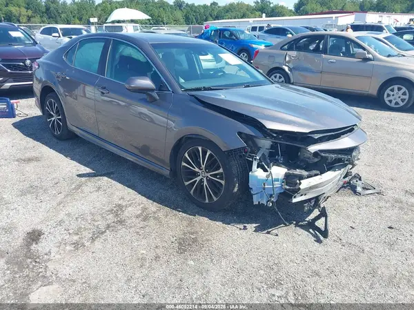 4T1G11AK3LU950007 2020 TOYOTA CAMRY - Image 1