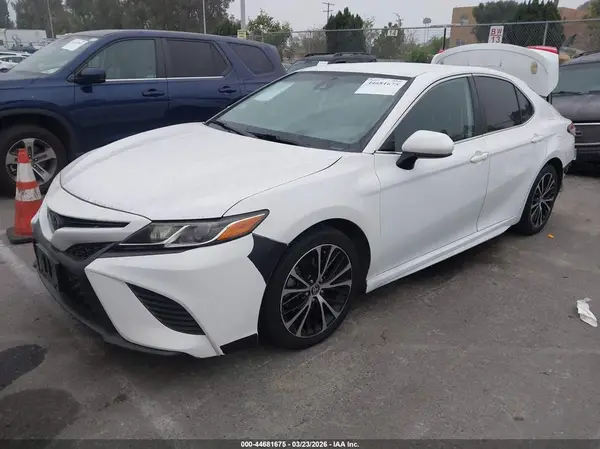 4T1G11AK3LU953358 2020 TOYOTA CAMRY - Image 2