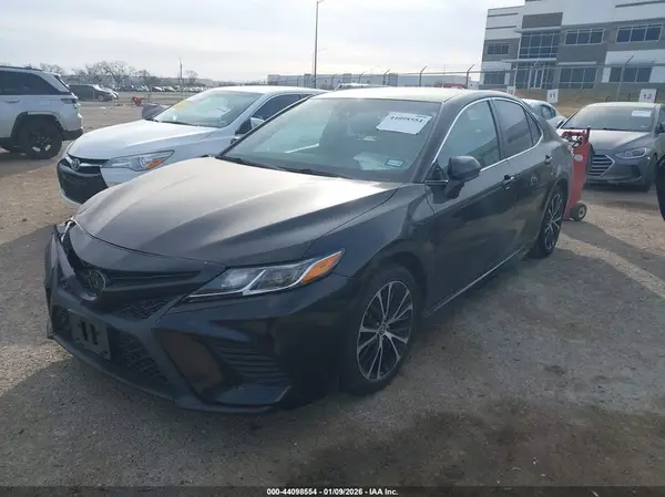 4T1G11AK3LU956969 2020 TOYOTA CAMRY - Image 2