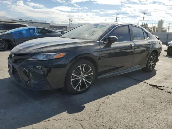 4T1G11AK3LU966398 2020 TOYOTA CAMRY - Image 1