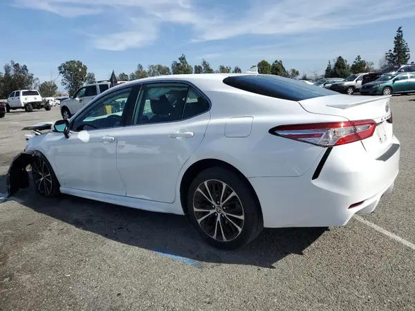 4T1G11AK3LU967213 2020 TOYOTA CAMRY - Image 2