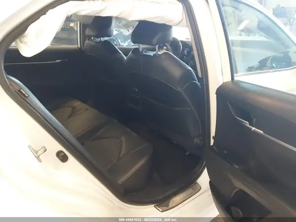 4T1G11AK3LU975361 2020 TOYOTA CAMRY - Image 8