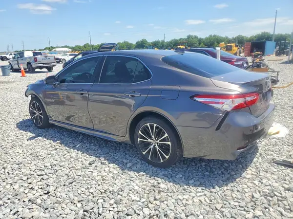 4T1G11AK3LU978132 2020 TOYOTA CAMRY - Image 2