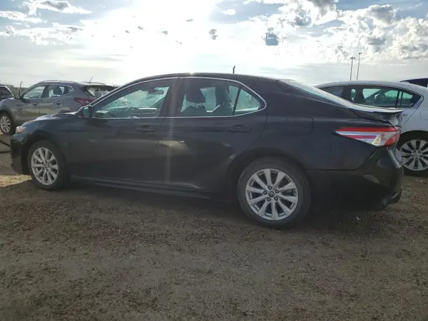 4T1G11AK3LU980544 2020 TOYOTA CAMRY - Image 2