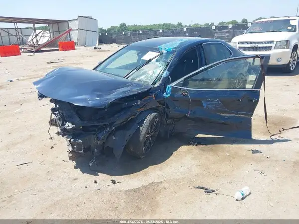 4T1G11AK3LU981290 2020 TOYOTA CAMRY - Image 2