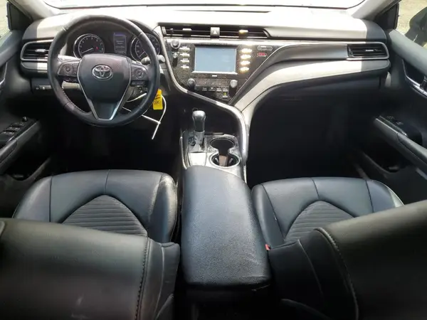 4T1G11AK3LU987008 2020 TOYOTA CAMRY - Image 8