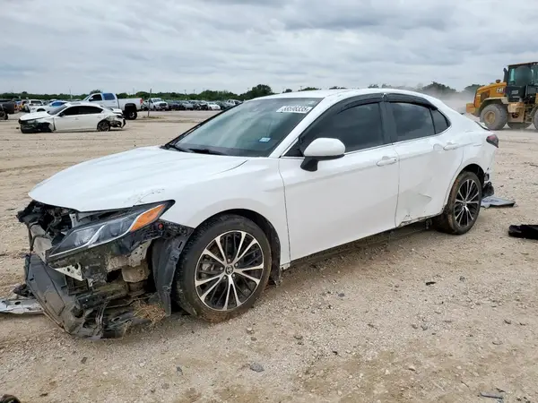 4T1G11AK3LU987395 2020 TOYOTA CAMRY - Image 1