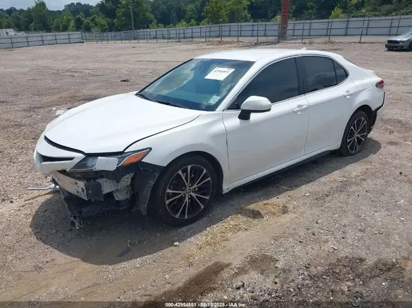 4T1G11AK3LU990507 2020 TOYOTA CAMRY - Image 2