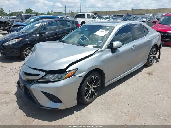 4T1G11AK3LU991270 2020 TOYOTA CAMRY - Image 2