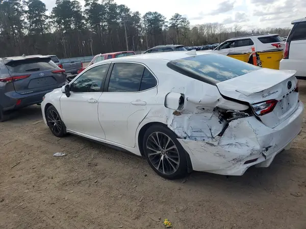 4T1G11AK3LU995495 2020 TOYOTA CAMRY - Image 2