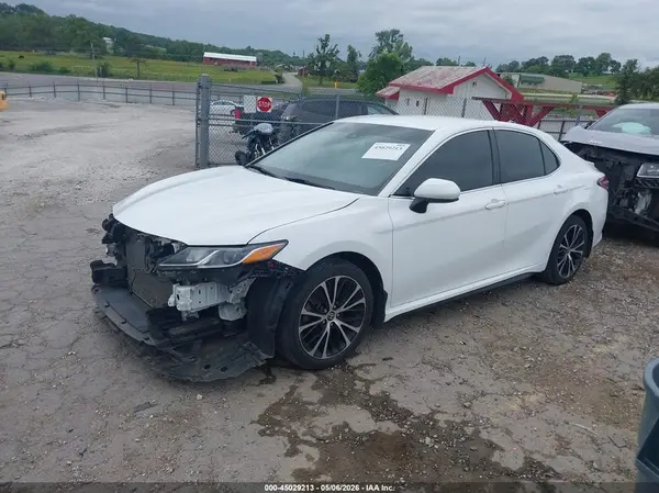 4T1G11AK3LU996260 2020 TOYOTA CAMRY - Image 2