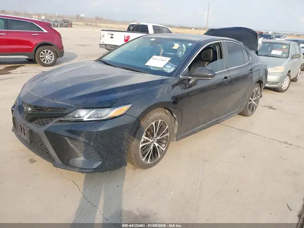 4T1G11AK3LU998395 2020 TOYOTA CAMRY - Image 2