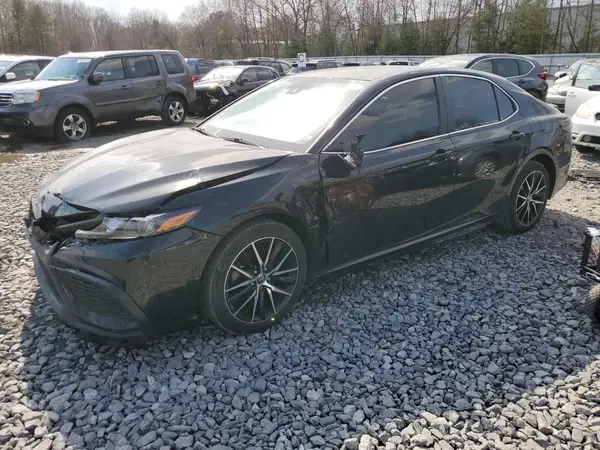 4T1G11AK3MU405250 2021 TOYOTA CAMRY - Image 1