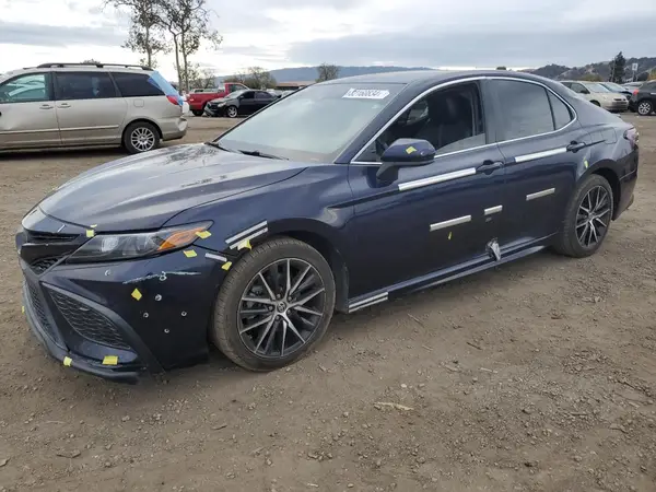 4T1G11AK3MU407922 2021 TOYOTA CAMRY - Image 1