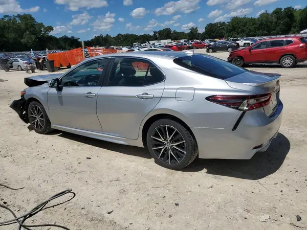 4T1G11AK3MU410660 2021 TOYOTA CAMRY - Image 2