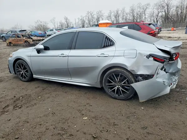 4T1G11AK3MU411257 2021 TOYOTA CAMRY - Image 2