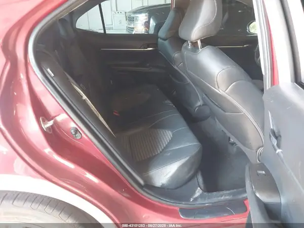 4T1G11AK3MU412229 2021 TOYOTA CAMRY - Image 8