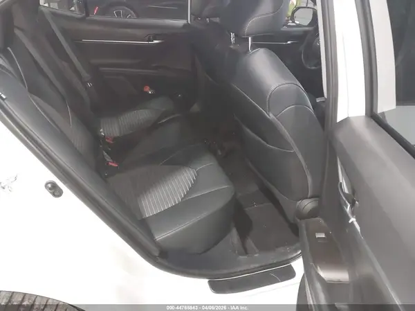 4T1G11AK3MU421674 2021 TOYOTA CAMRY - Image 8