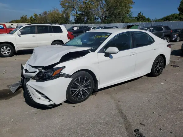 4T1G11AK3MU425689 2021 TOYOTA CAMRY - Image 1