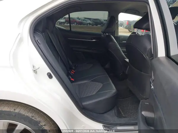 4T1G11AK3MU427992 2021 TOYOTA CAMRY - Image 8
