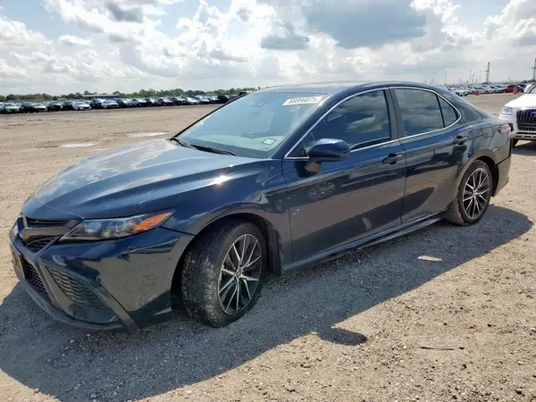 4T1G11AK3MU428902 2021 TOYOTA CAMRY - Image 1