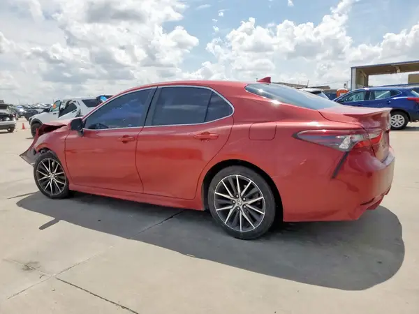 4T1G11AK3MU430648 2021 TOYOTA CAMRY - Image 2