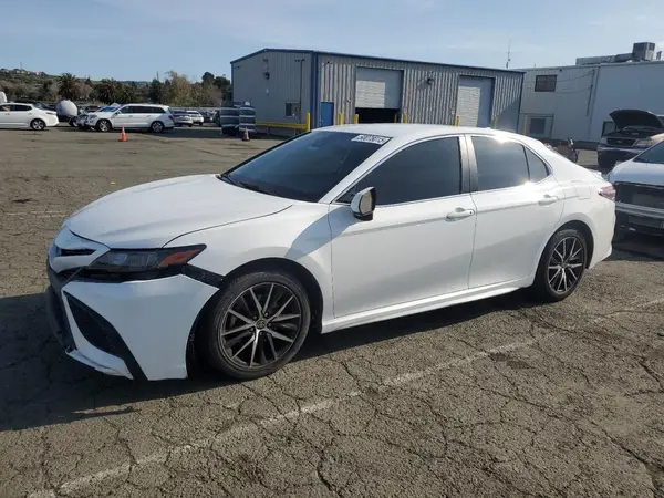 4T1G11AK3MU432187 2021 TOYOTA CAMRY - Image 1