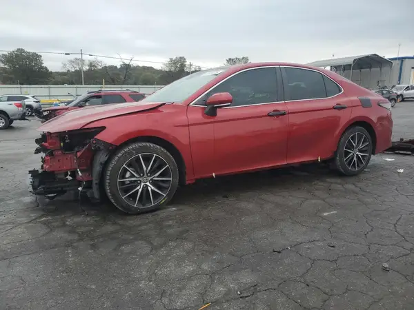 4T1G11AK3MU432657 2021 TOYOTA CAMRY - Image 1