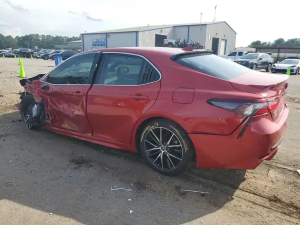 4T1G11AK3MU433811 2021 TOYOTA CAMRY - Image 2