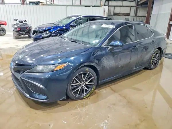 4T1G11AK3MU434585 2021 TOYOTA CAMRY - Image 1