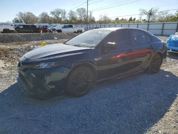 4T1G11AK3MU453850 2021 TOYOTA CAMRY - Image 1