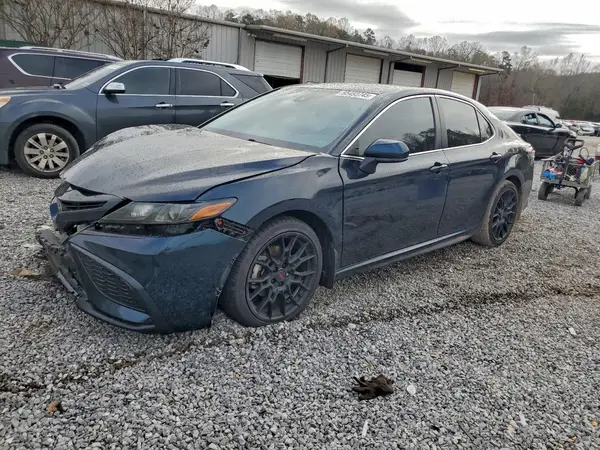 4T1G11AK3MU453931 2021 TOYOTA CAMRY - Image 1