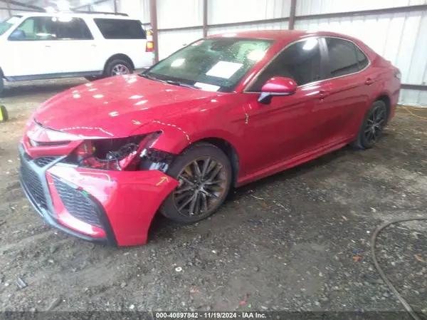 4T1G11AK3MU453959 2021 TOYOTA CAMRY - Image 2