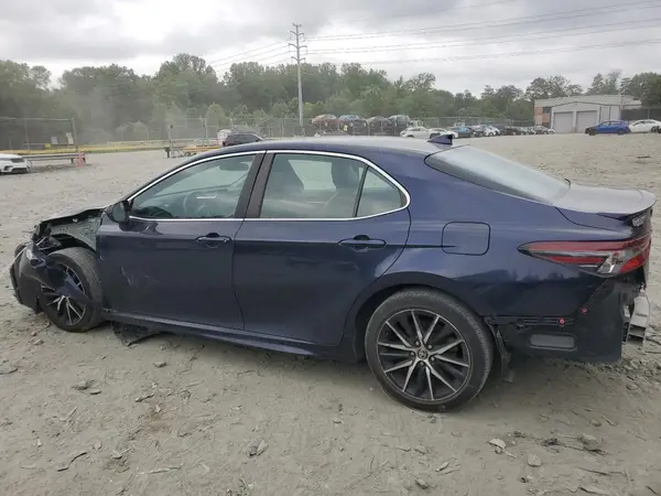 4T1G11AK3MU456473 2021 TOYOTA CAMRY - Image 2