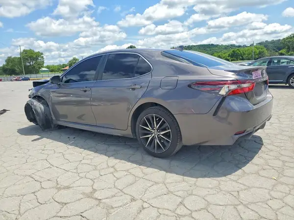 4T1G11AK3MU460698 2021 TOYOTA CAMRY - Image 2