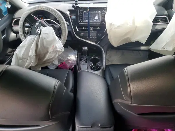 4T1G11AK3MU460698 2021 TOYOTA CAMRY - Image 8