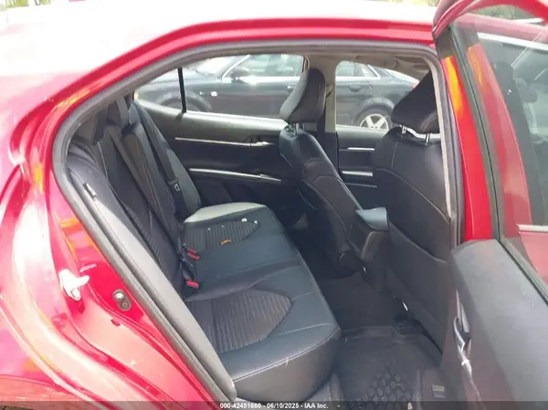 4T1G11AK3MU461060 2021 TOYOTA CAMRY - Image 8
