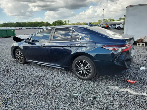 4T1G11AK3MU463844 2021 TOYOTA CAMRY - Image 2
