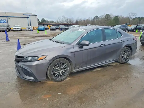 4T1G11AK3MU466212 2021 TOYOTA CAMRY - Image 1