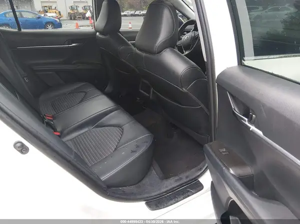 4T1G11AK3MU467019 2021 TOYOTA CAMRY - Image 8