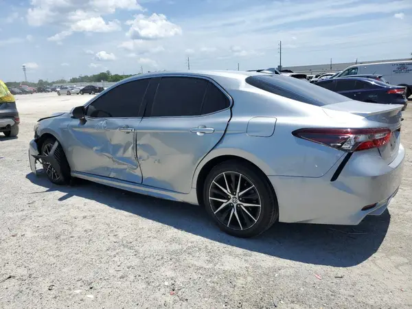 4T1G11AK3MU467537 2021 TOYOTA CAMRY - Image 2