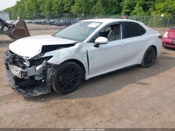 4T1G11AK3MU473371 2021 TOYOTA CAMRY - Image 2