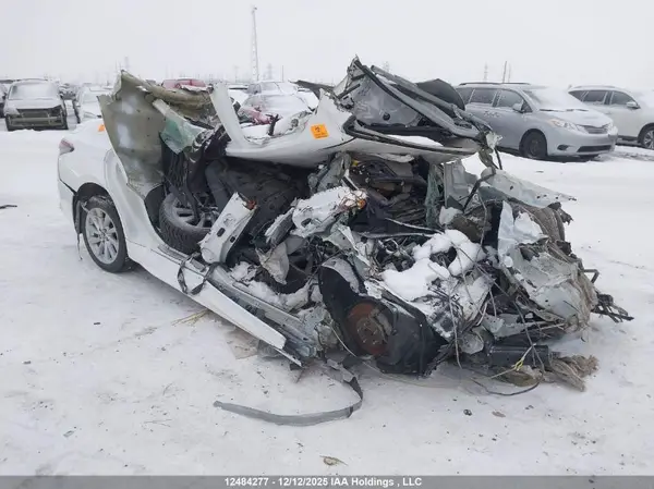 4T1G11AK3MU475959 2021 TOYOTA CAMRY - Image 1