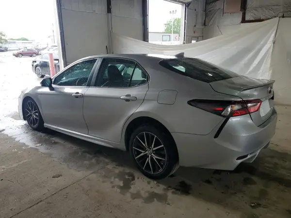 4T1G11AK3MU477002 2021 TOYOTA CAMRY - Image 2