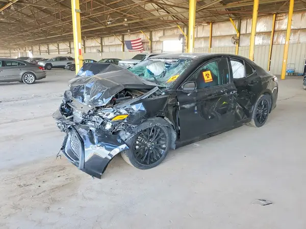 4T1G11AK3MU477243 2021 TOYOTA CAMRY - Image 1